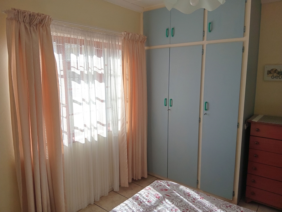 3 Bedroom Property for Sale in Heiderand Western Cape